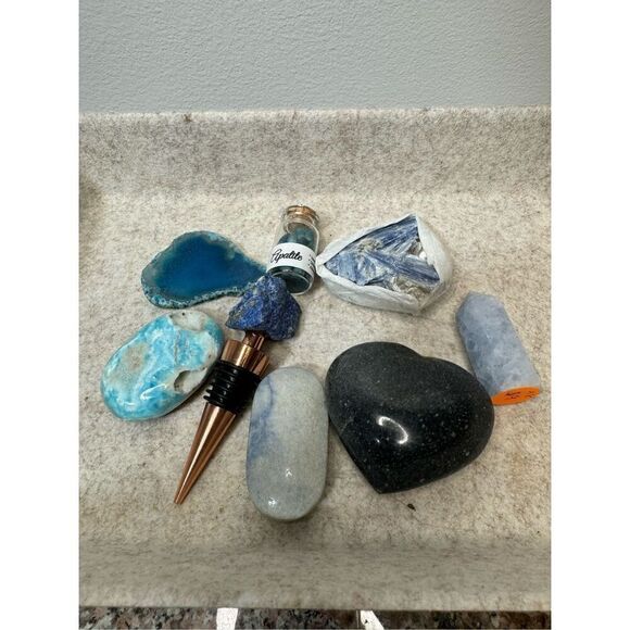 ✨Blue 💙 - 1lb Crystal Bundle - Picture 3 of 4